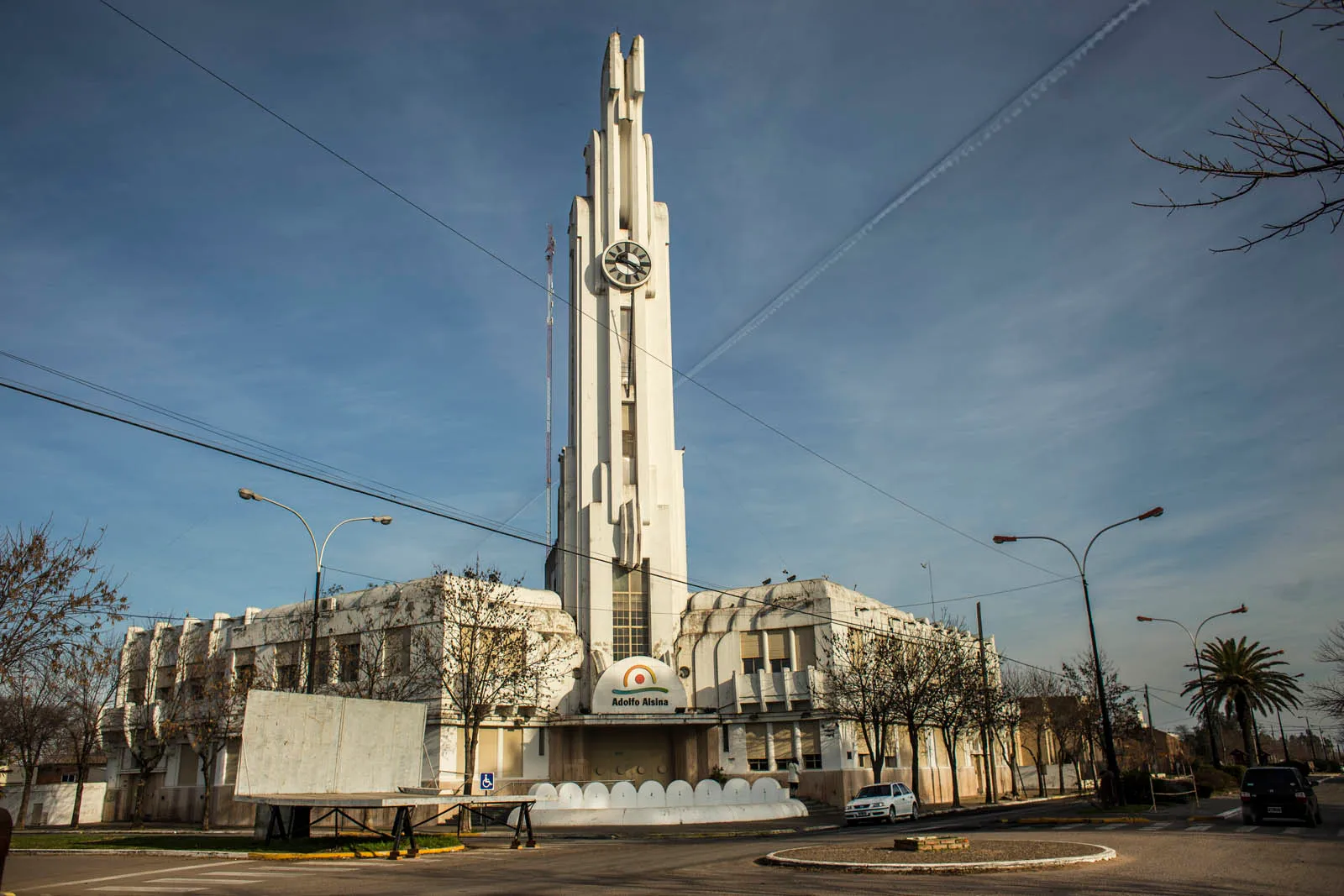 Palazzo municipale dalla facciata simmetrica, Francisco Salamone - Fotografia di Enrico Fantoni